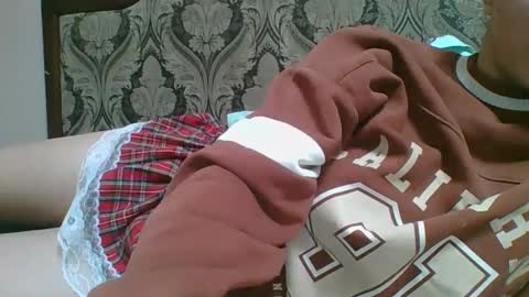 emma_991 online show from January 31, 2025, 1:45 pm