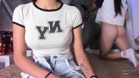 emma__js_ online show from March 5, 2025, 12:33 pm