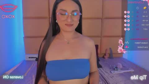 Snapshot of emma__js_ chatting on April 30, 2026, 8:57 pm emma__js_ online show from April 30, 2026, 8:57 pm