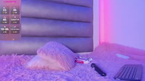 Snapshot of emma__js_ chatting on June 5, 2026, 6:52 am emma__js_ online show from June 5, 2026, 6:52 am