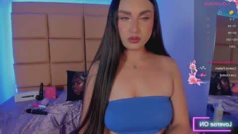 Snapshot of emma__js_ chatting on June 5, 2026, 8:14 pm emma__js_ online show from June 5, 2026, 8:14 pm