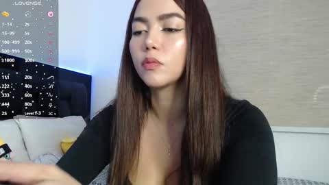 Snapshot of emma_aaa chatting on January 16, 2026, 4:27 am Rocio online show from January 16, 2026, 4:27 am