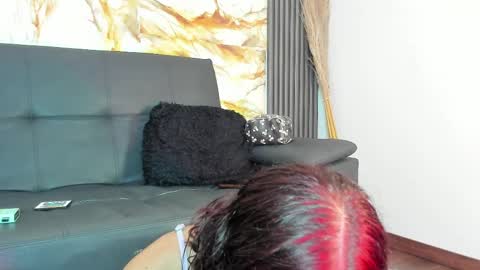 Snapshot of emma_angel_04 chatting on May 21, 2026, 1:29 pm emma_angel_04 online show from May 21, 2026, 1:29 pm