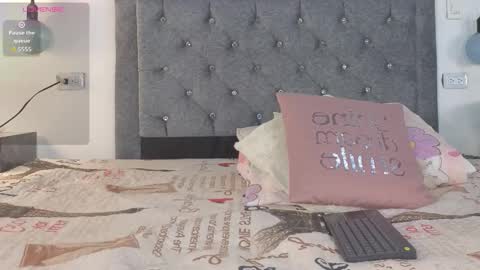 Emma online show from November 6, 2025, 4:46 am