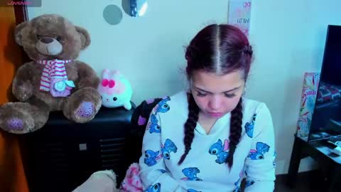 emma_boo_ online show from April 19, 2026, 6:10 pm