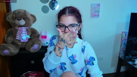 emma_boo_ online show from April 20, 2026, 3:37 pm