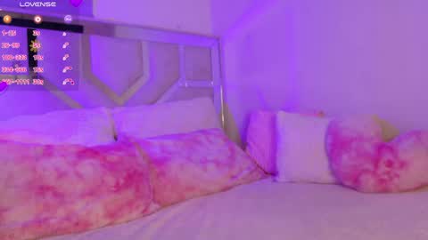  Emma  online show from June 9, 2026, 2:12 am