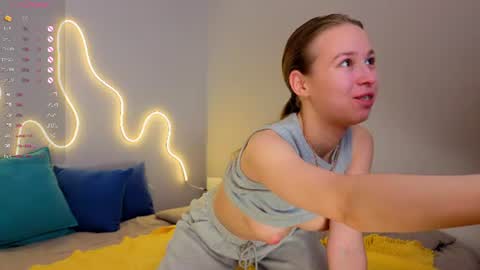 Emma online show from June 11, 2026, 1:16 am