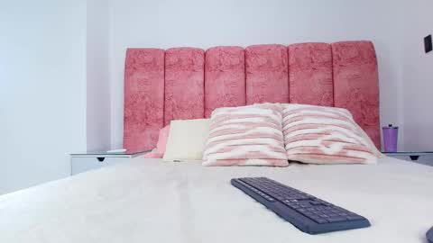 Emma online show from December 3, 2025, 3:03 am