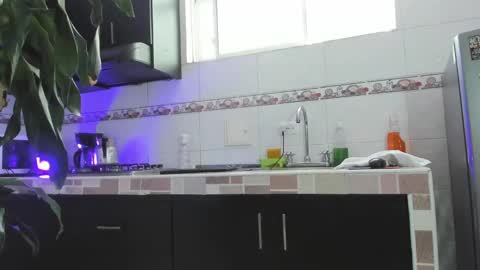 Emma online show from February 11, 2025, 3:51 pm