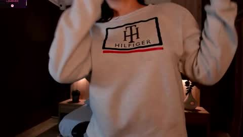 E M M A online show from September 17, 2025, 2:24 am