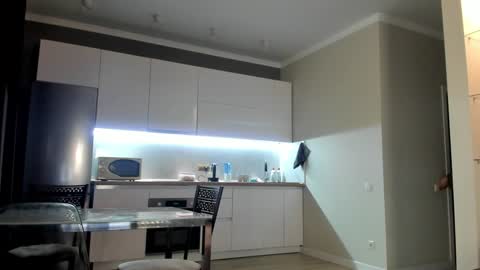 Emma online show from December 19, 2024, 10:45 am