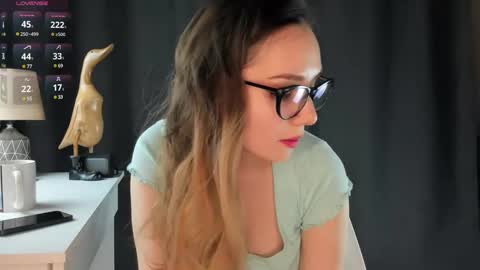 Snapshot of emma_groot chatting on December 13, 2024, 1:55 pm emma_groot online show from December 13, 2024, 1:55 pm