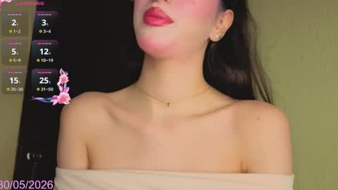 Snapshot of emma_hottson chatting on May 31, 2026, 1:36 am Emma 3 online show from May 31, 2026, 1:36 am