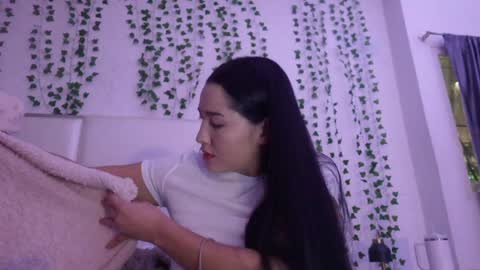 emma_johnson_ online show from January 13, 2026, 2:28 am