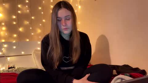 emma_just online show from February 16, 2025, 8:32 am