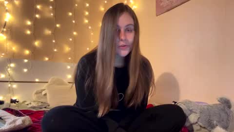 emma_just online show from March 1, 2025, 12:56 pm