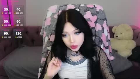 Snapshot of emma_kirks chatting on December 15, 2025, 10:30 am emma_kirks online show from December 15, 2025, 10:30 am