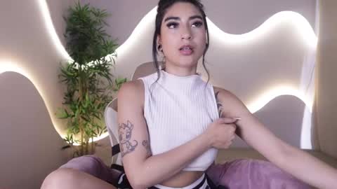 Emma online show from November 27, 2025, 5:04 pm