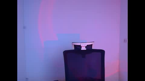 Emma online show from February 4, 2025, 3:15 pm