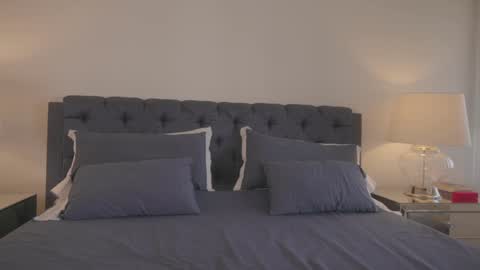 emma_lu1 online show from January 23, 2025, 5:10 pm