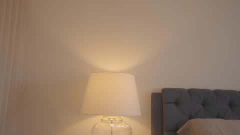 emma_lu1 online show from November 18, 2025, 4:00 pm