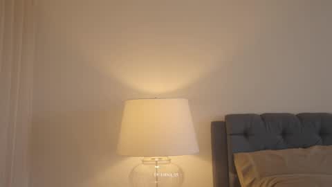 emma_lu1 online show from March 19, 2026, 3:27 pm