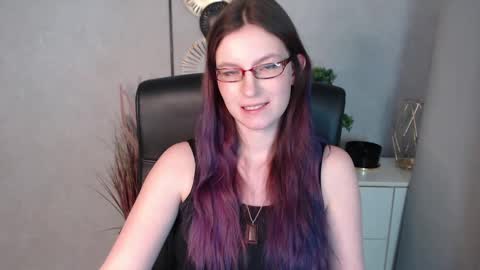 emma online show from January 3, 2025, 10:20 am