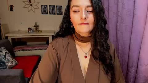 emma luxy online show from April 11, 2026, 4:39 am