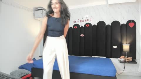 Emma  online show from March 6, 2025, 3:13 pm