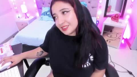 Emma Monserratt online show from January 19, 2025, 12:50 pm