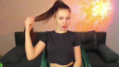 Snapshot of emma_myer chatting on April 14, 2026, 2:06 am Emma Myer online show from April 14, 2026, 2:06 am