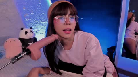     online show from January 26, 2025, 11:06 am