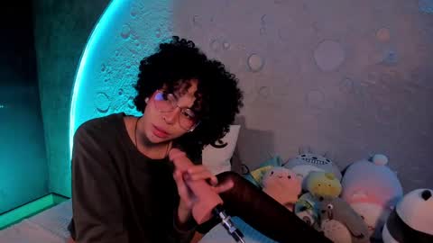     online show from February 24, 2025, 1:10 pm