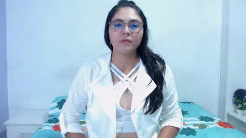 emma nicols online show from January 17, 2026, 11:37 am