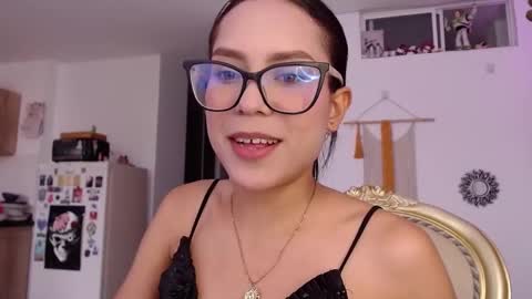 Emma online show from January 20, 2025, 10:04 pm