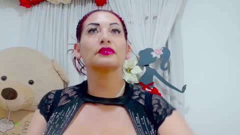 Snapshot of emma_saenzz chatting on January 19, 2026, 4:27 am emma_saenzz online show from January 19, 2026, 4:27 am