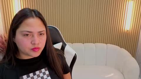 Emma online show from September 26, 2025, 3:21 am