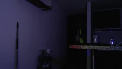Snapshot of emma_thompson1 chatting on February 20, 2026, 3:58 am Emma online show from February 20, 2026, 3:58 am