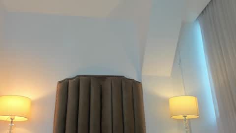 Snapshot of emma_torres__ chatting on February 17, 2026, 12:12 pm Ema online show from February 17, 2026, 12:12 pm