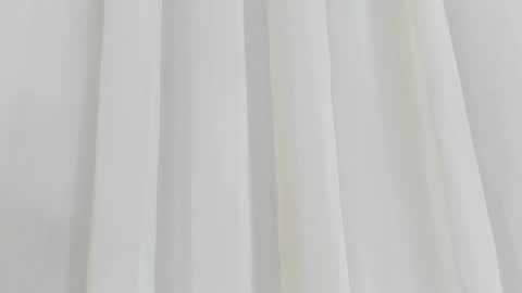 Snapshot of emma_torres__ chatting on May 11, 2026, 12:33 pm Ema online show from May 11, 2026, 12:33 pm