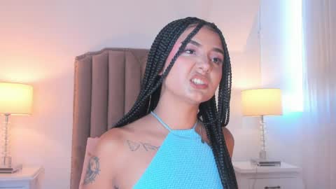 Snapshot of emma_torres__ chatting on June 1, 2026, 12:40 pm Ema online show from June 1, 2026, 12:40 pm
