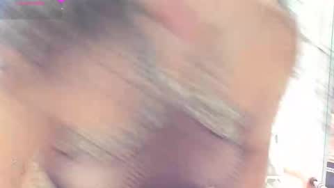 Emma Ucros online show from September 26, 2025, 10:36 pm