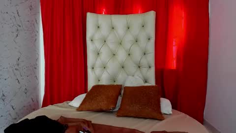 EMMA online show from November 27, 2025, 8:11 pm