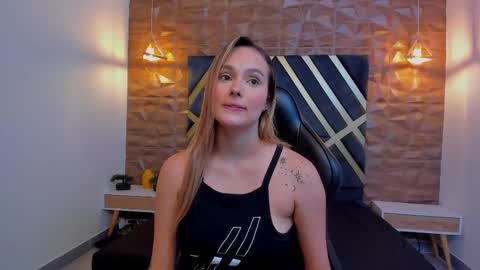 EMMA online show from November 10, 2025, 5:23 pm