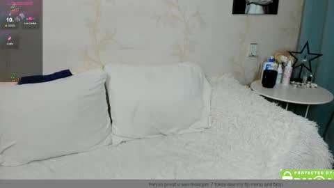 Emma 31487 online show from December 1, 2025, 12:43 pm