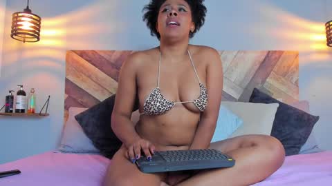 Emma Brant online show from January 23, 2025, 1:19 am