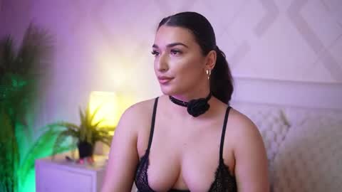  Emma  online show from March 29, 2026, 7:14 pm