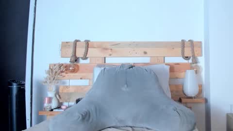 valentina online show from September 22, 2025, 4:47 am