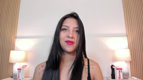 Snapshot of emmaespencer chatting on June 5, 2026, 11:27 am emmaespencer online show from June 5, 2026, 11:27 am